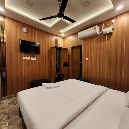 Royal View Residency Otel Attingal Dış mekan fotoğraf